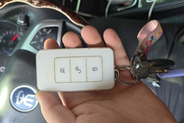 Used BYD Song MAX New Energy 2019 DM 1.5T Smart Connect Enjoyment Model 6 Seats China VI Standard Vehicle Key