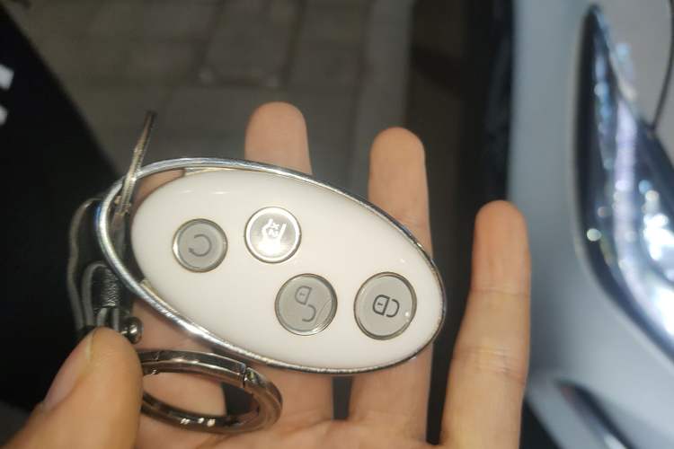 Used BYD Song MAX New Energy 2019 DM 1.5T Smart Connect Advanced 7-Seater China VI Standard Vehicle Key