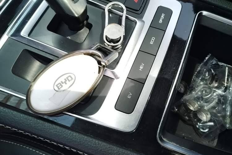 Used BYD Song MAX New Energy 2019 DM 1.5T Smart Connect Advanced 7-Seater China VI Standard Vehicle Key