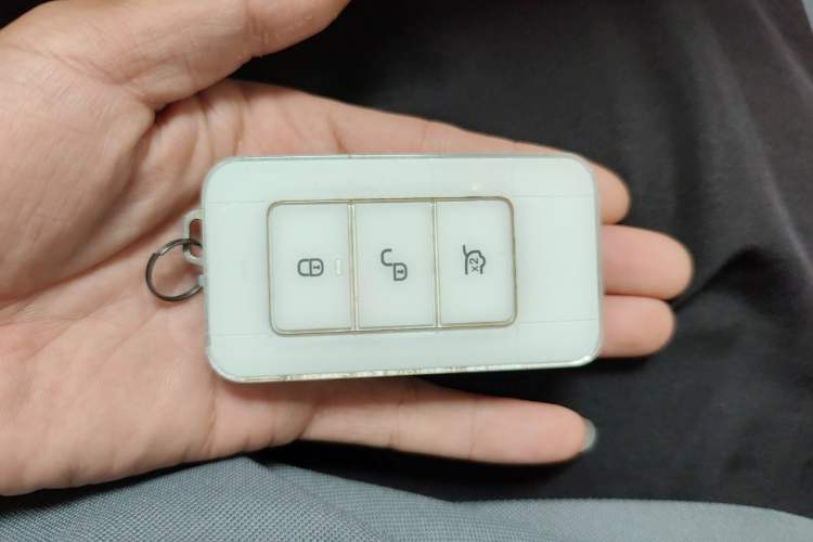 Used BYD Song MAX New Energy 2019 DM 1.5T Smart Connect Enjoyment Model 7 Seats China V Emission Standard Vehicle Key