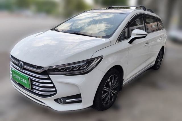 Ojetý BYD Song MAX New Energy 2019 DM 1.5T Smart Connect Enjoyment Model 7 Seats China VI Standard