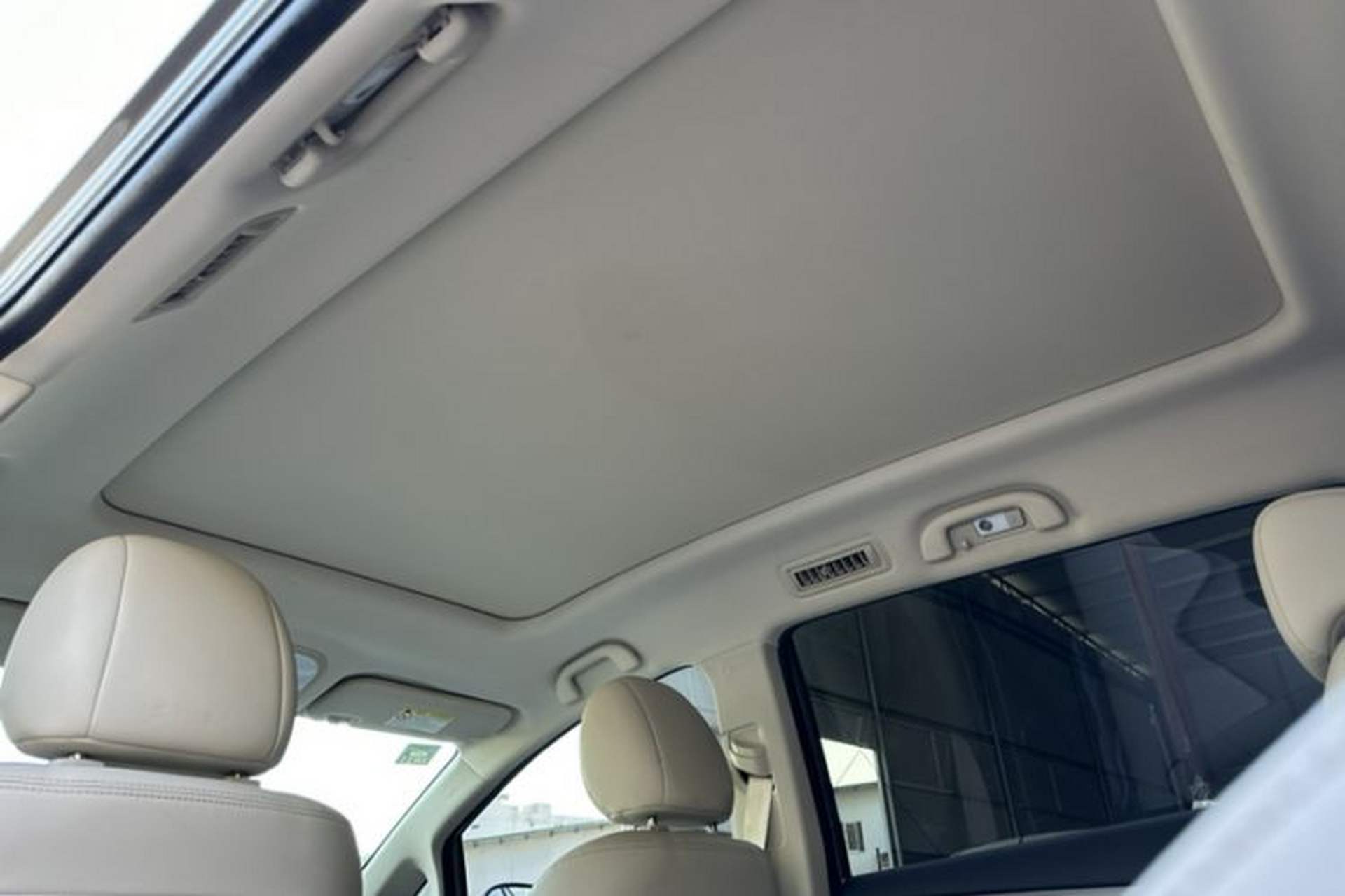 Used BYD Song MAX New Energy 2019 DM 1.5T Smart Connect Zhiyao Model 6-Seater China V Emission Standard Headliner