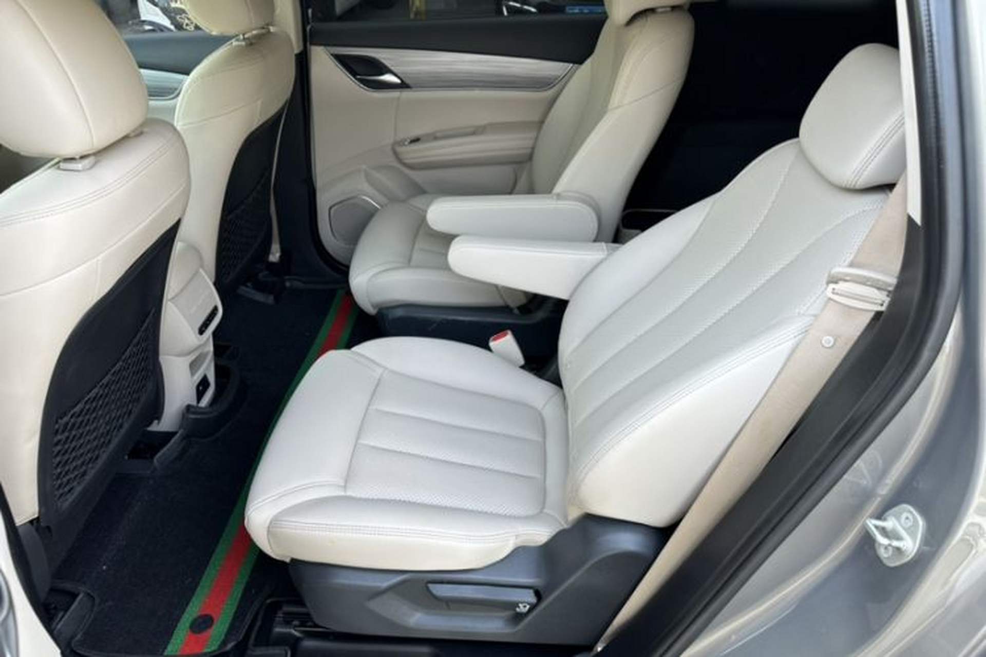 Used BYD Song MAX New Energy 2019 DM 1.5T Smart Connect Zhiyao Model 6-Seater China V Emission Standard Interior 2