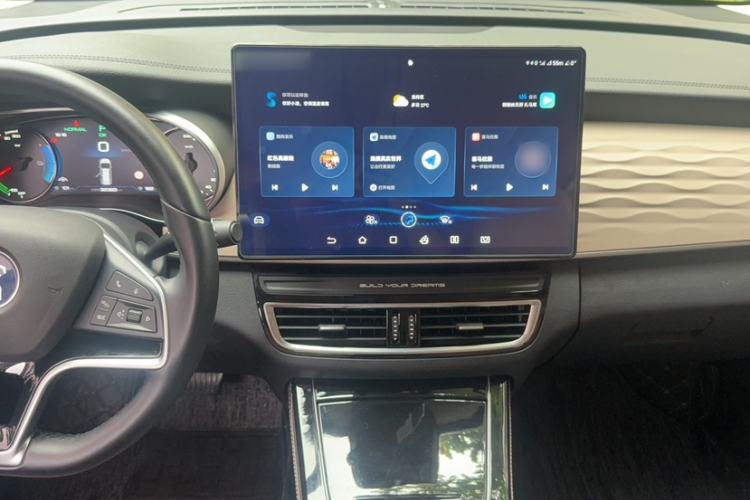 Used BYD Song MAX New Energy 2022 DM-i 105KM Executive Edition Audio And AC Panel