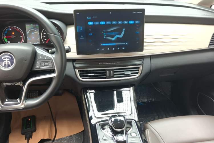Used BYD Song MAX New Energy 2022 DM-i 105KM Flagship Model Audio And AC Panel