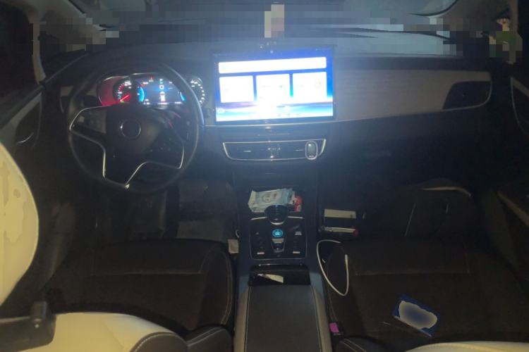 Used BYD Song MAX New Energy 2022 DM-i 105KM Executive Edition Center Console