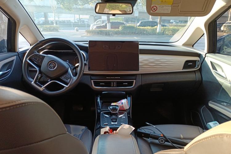 Used BYD Song MAX New Energy 2022 DM-i 105KM Executive Edition Center Console