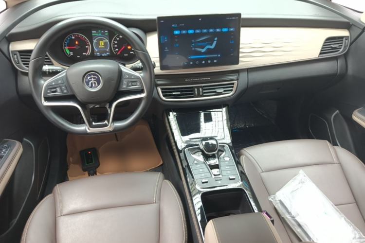 Used BYD Song MAX New Energy 2022 DM-i 105KM Flagship Model Center Console