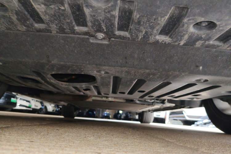 Used BYD Song MAX New Energy 2022 DM-i 105KM Executive Edition Chassis Front