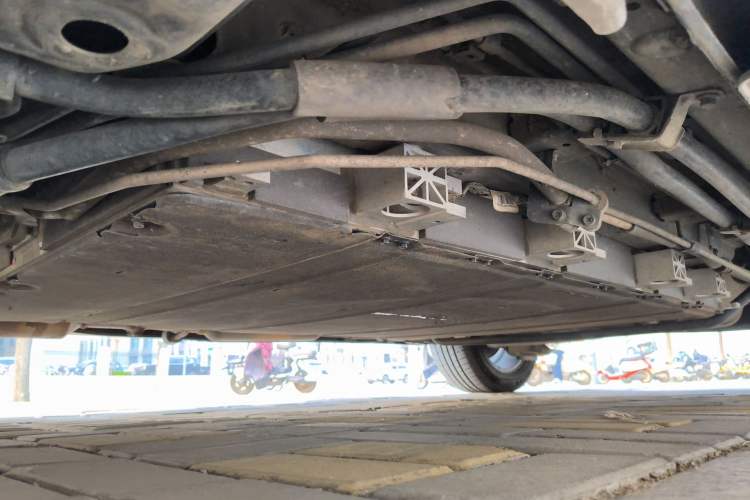 Used BYD Song MAX New Energy 2022 DM-i 105KM Flagship Model Chassis Front Left