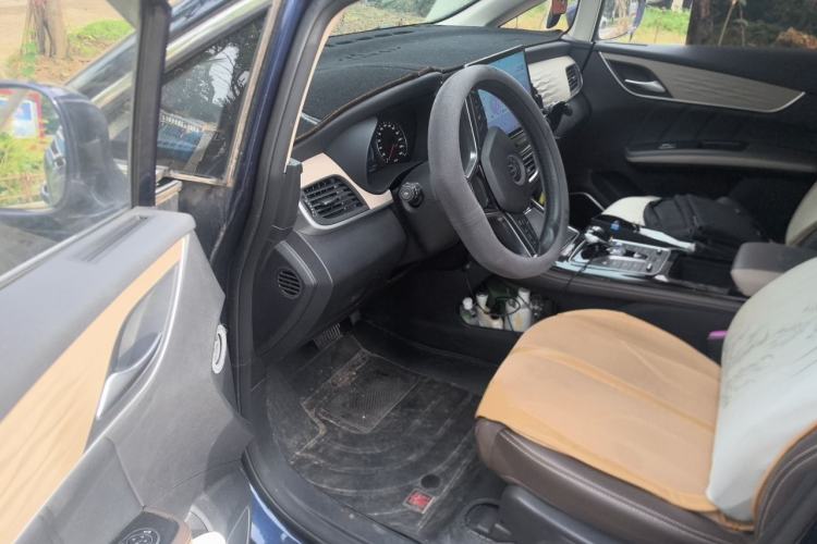 Used BYD Song MAX New Energy 2022 DM-i 105KM Flagship Model Driver Seat