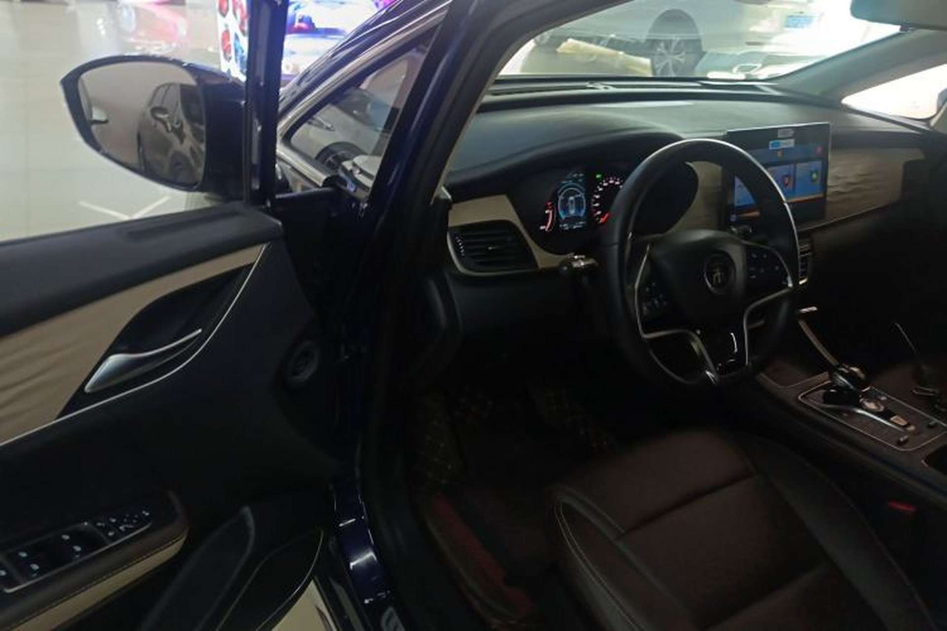 Used BYD Song MAX New Energy 2022 DM-i 105KM Prestige Model Driver Seat