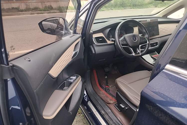 Used BYD Song MAX New Energy 2022 DM-i 105KM Flagship Model Driver Seat