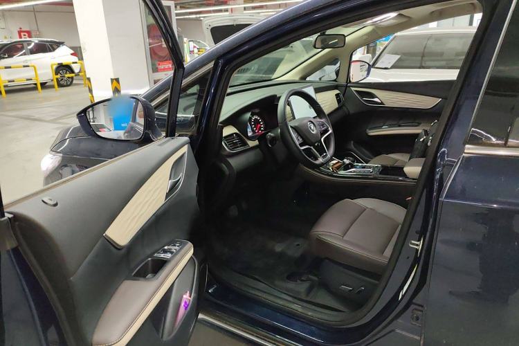Used BYD Song MAX New Energy 2022 DM-i 105KM Prestige Model Driver Seat