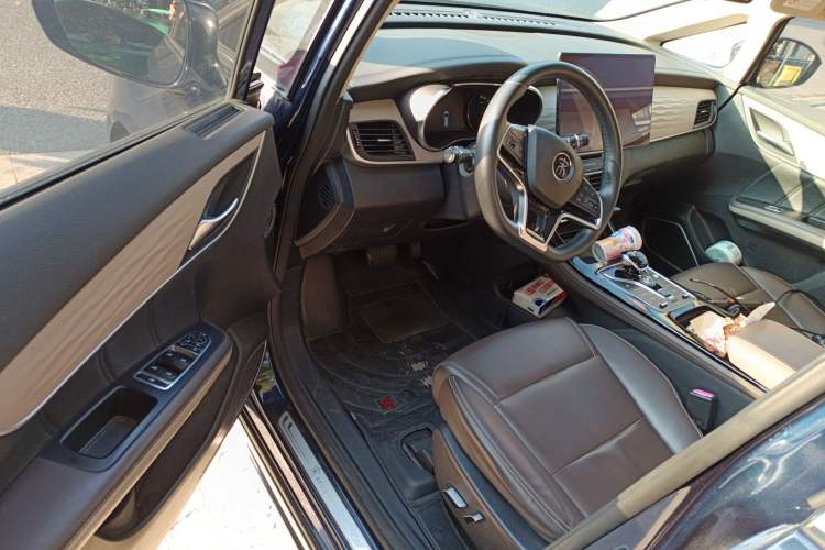 Used BYD Song MAX New Energy 2022 DM-i 105KM Executive Edition Driver Seat