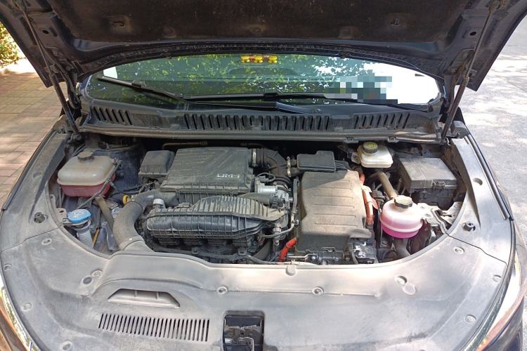 Used BYD Song MAX New Energy 2022 DM-i 105KM Flagship Model Engine Bay