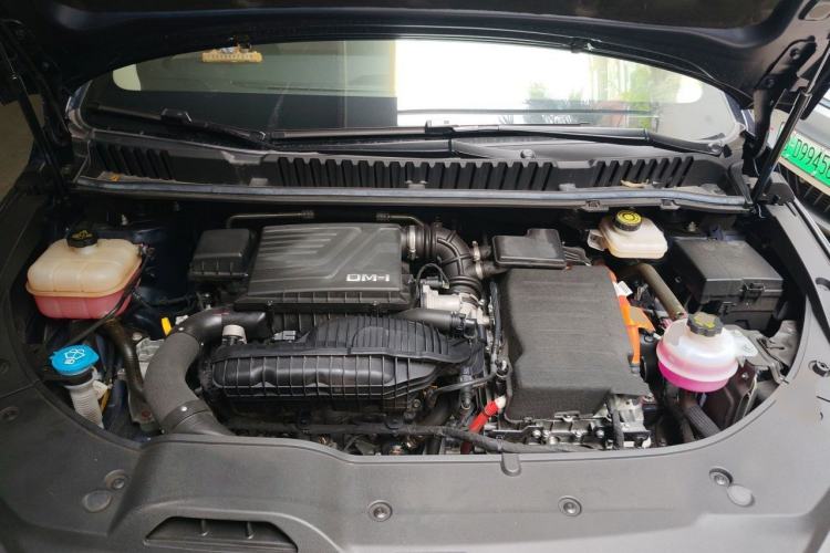 Used BYD Song MAX New Energy 2022 DM-i 105KM Executive Edition Engine Bay