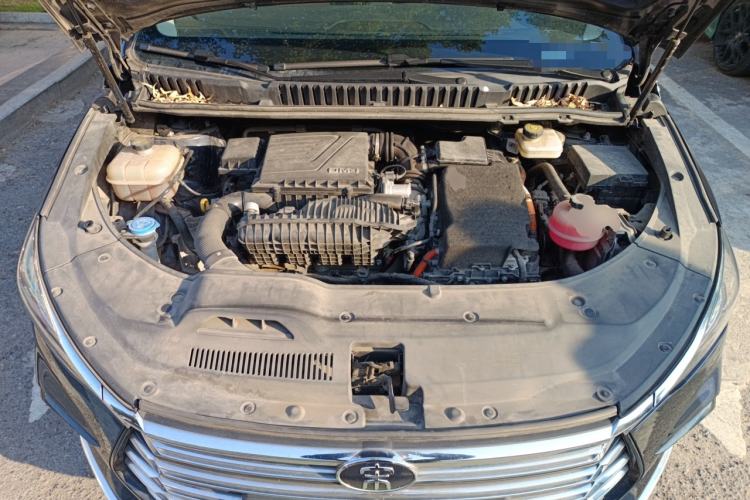 Used BYD Song MAX New Energy 2022 DM-i 105KM Executive Edition Engine Bay