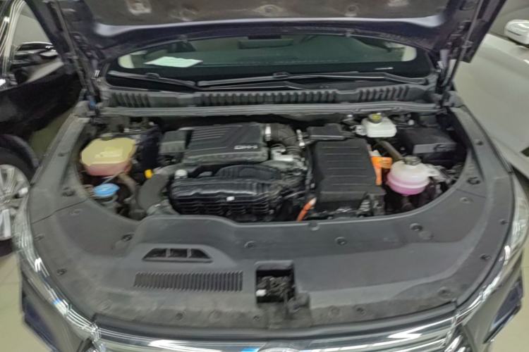 Used BYD Song MAX New Energy 2022 DM-i 105KM Flagship Model Engine Bay
