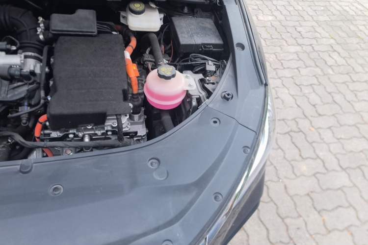 Used BYD Song MAX New Energy 2022 DM-i 105KM Flagship Model Engine Bay Left