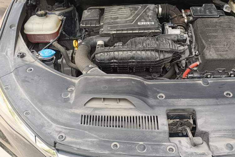 Used BYD Song MAX New Energy 2022 DM-i 105KM Flagship Model Engine Bay Right