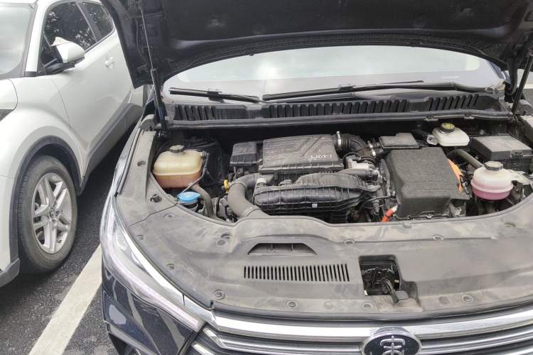 Used BYD Song MAX New Energy 2022 DM-i 105KM Executive Edition Engine Bay Right