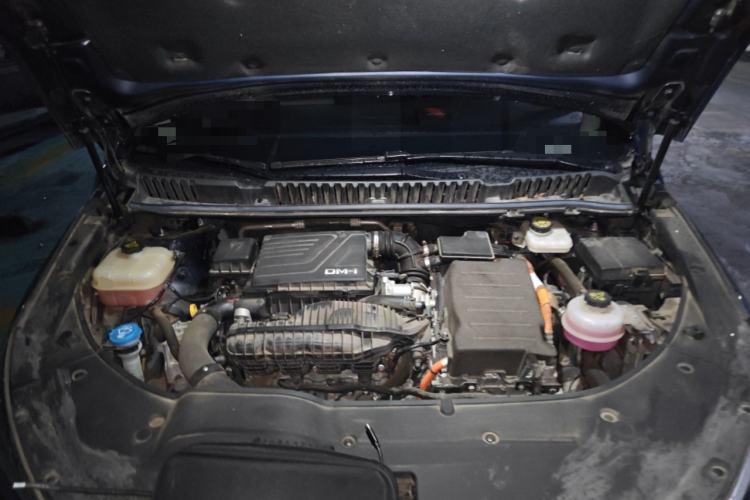 Used BYD Song MAX New Energy 2022 DM-i 105KM Prestige Model Engine Bay