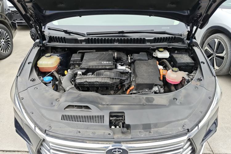 Used BYD Song MAX New Energy 2022 DM-i 105KM Executive Edition Engine Bay
