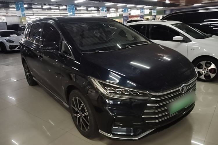 Used BYD Song MAX New Energy 2022 DM-i 105KM Flagship Model Exterior 1