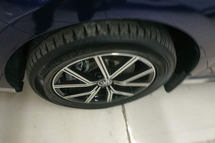 Used BYD Song MAX New Energy 2022 DM-i 105KM Executive Edition Exterior 4