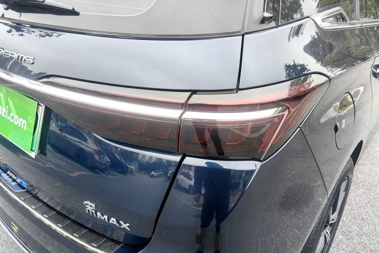 Used BYD Song MAX New Energy 2022 DM-i 105KM Flagship Model Exterior 9