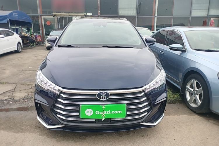 Used BYD Song MAX New Energy 2022 DM-i 105KM Flagship Model Front