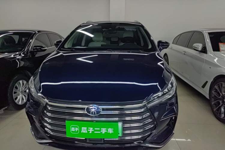 Used BYD Song MAX New Energy 2022 DM-i 105KM Flagship Model Front