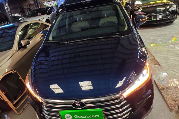 Used BYD Song MAX New Energy 2022 DM-i 105KM Executive Edition Front