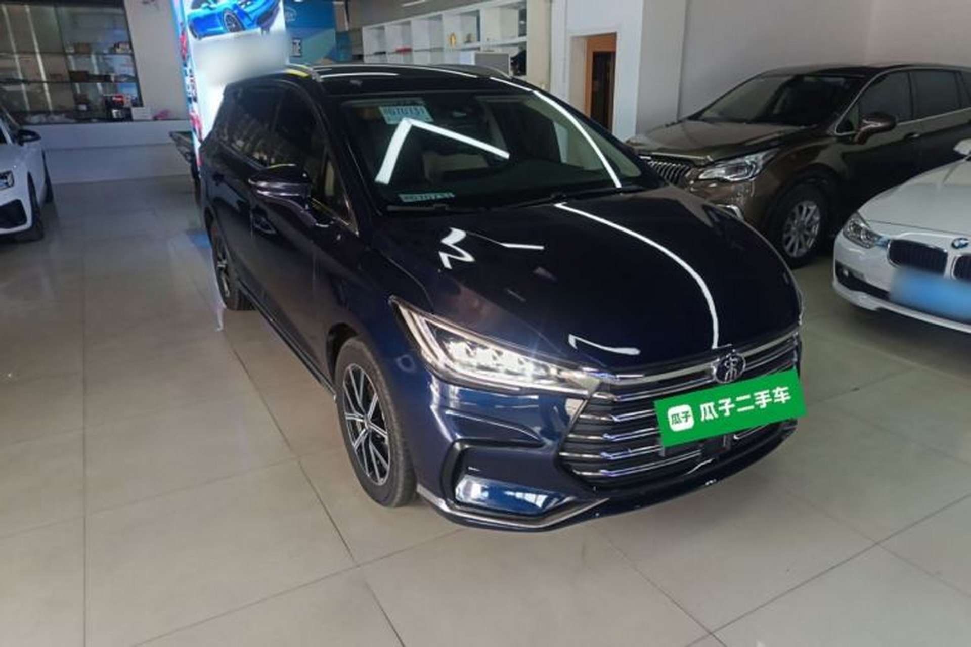 Used BYD Song MAX New Energy 2022 DM-i 105KM Prestige Model Front Right 45 Deg