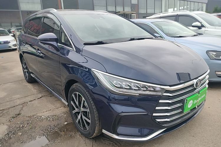 Used BYD Song MAX New Energy 2022 DM-i 105KM Flagship Model Front Right 45 Deg