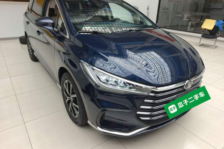 Used BYD Song MAX New Energy 2022 DM-i 105KM Flagship Model Front Right 45 Deg
