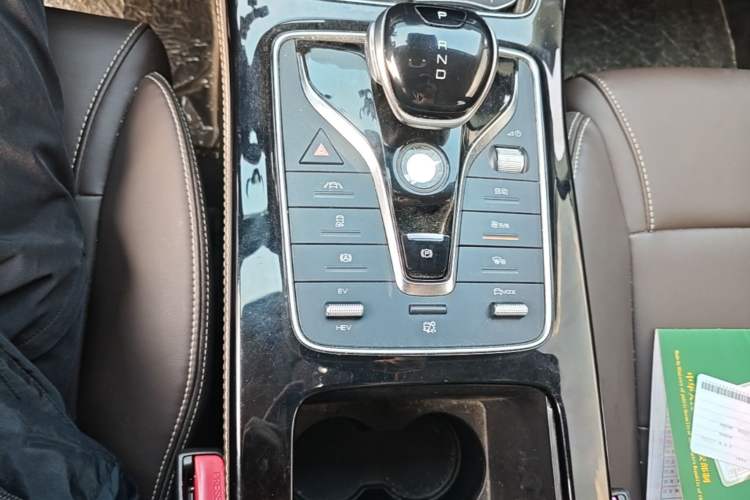 Used BYD Song MAX New Energy 2022 DM-i 105KM Executive Edition Gear Lever