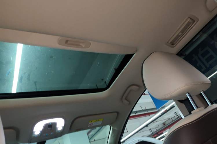 Used BYD Song MAX New Energy 2022 DM-i 105KM Prestige Model Headliner