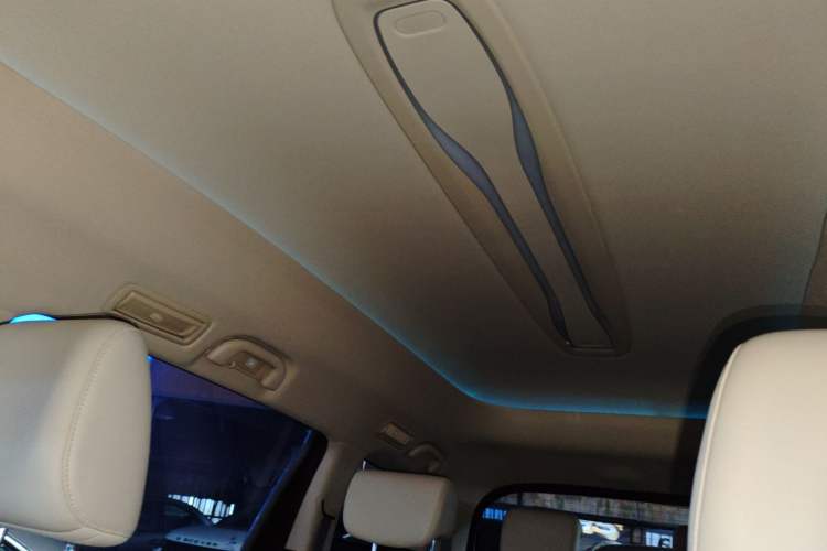 Used BYD Song MAX New Energy 2022 DM-i 105KM Executive Edition Headliner