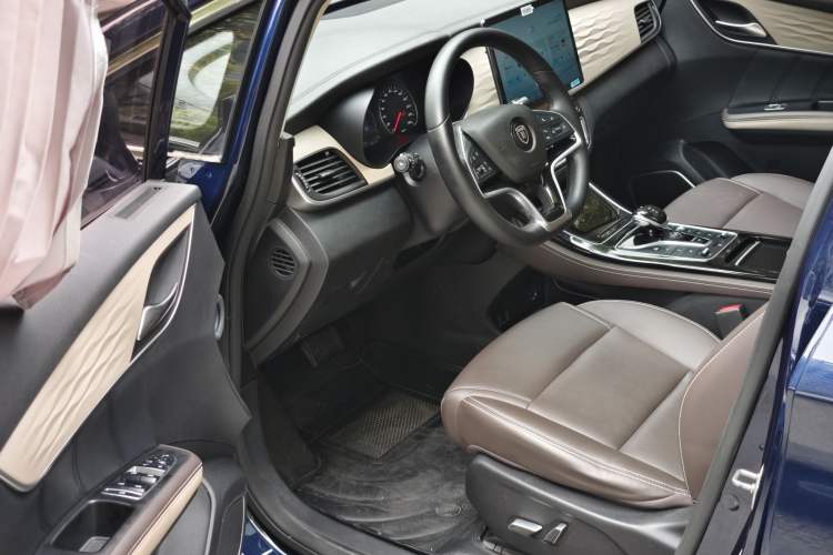 Used BYD Song MAX New Energy 2022 DM-i 105KM Flagship Model Interior 1