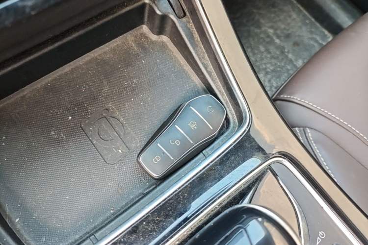 Used BYD Song MAX New Energy 2022 DM-i 105KM Executive Edition Interior 1