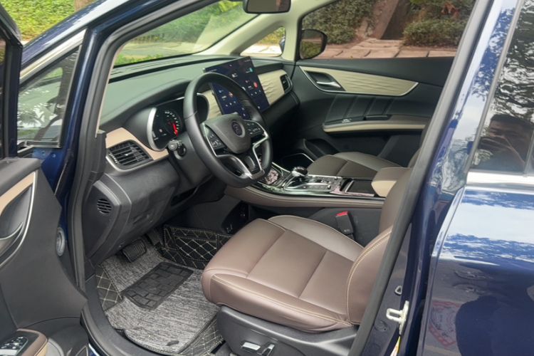 Used BYD Song MAX New Energy 2022 DM-i 105KM Executive Edition Interior 2