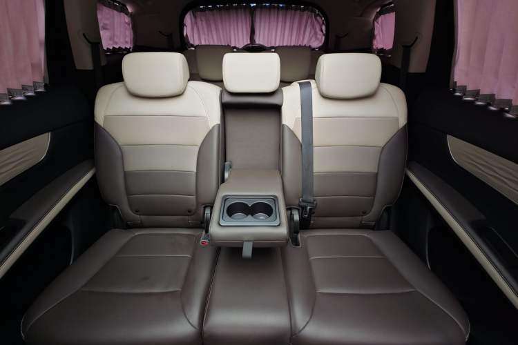 Used BYD Song MAX New Energy 2022 DM-i 105KM Flagship Model Interior 2