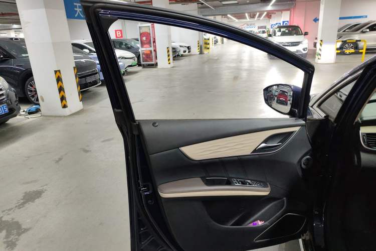 Used BYD Song MAX New Energy 2022 DM-i 105KM Prestige Model Left Front Door Interior
