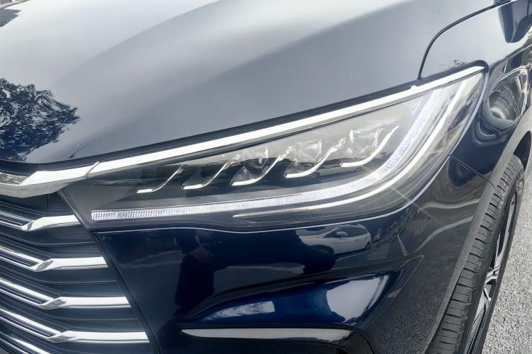 Used BYD Song MAX New Energy 2022 DM-i 105KM Flagship Model Left Front Headlight