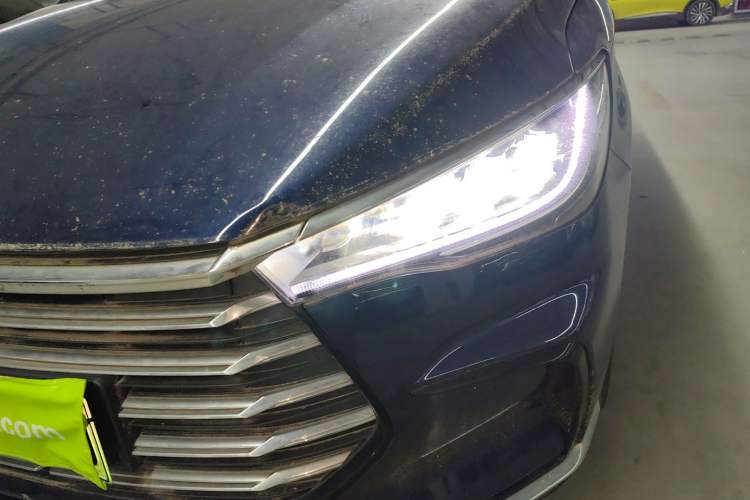 Used BYD Song MAX New Energy 2022 DM-i 105KM Prestige Model Left Front Headlight