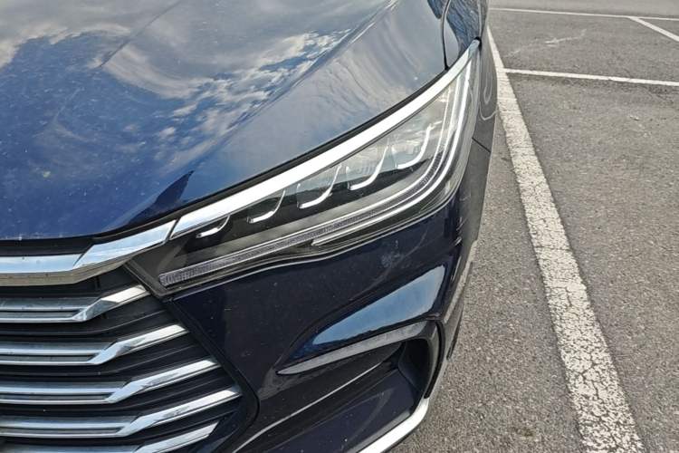 Used BYD Song MAX New Energy 2022 DM-i 105KM Executive Edition Left Front Headlight