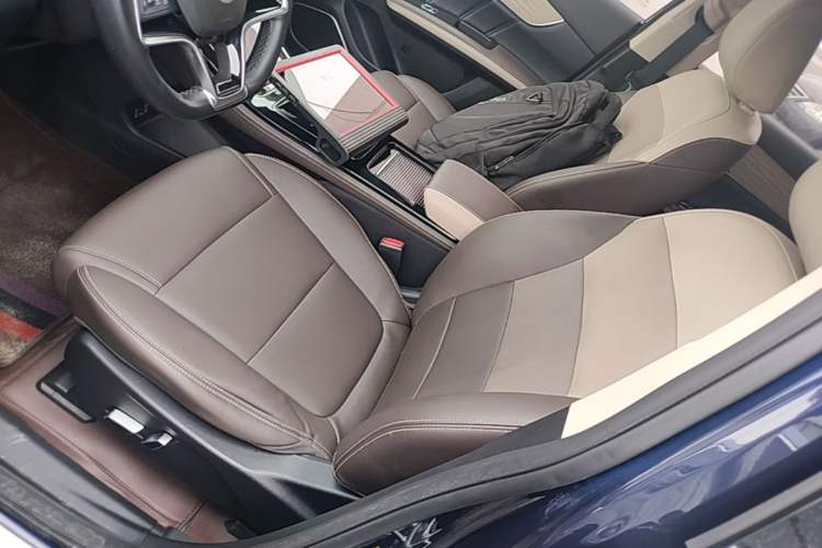 Used BYD Song MAX New Energy 2022 DM-i 105KM Flagship Model Left Front Seat