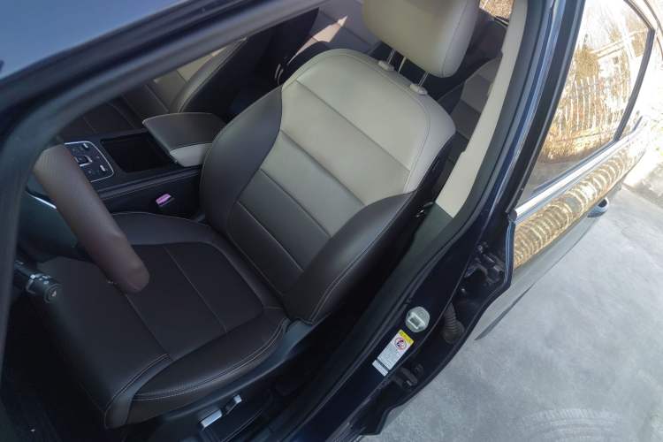 Used BYD Song MAX New Energy 2022 DM-i 105KM Executive Edition Left Front Seat